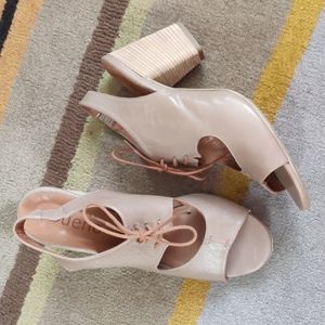 Bueno Zeyna Heeled Sandal Size 42 / fits like US 10